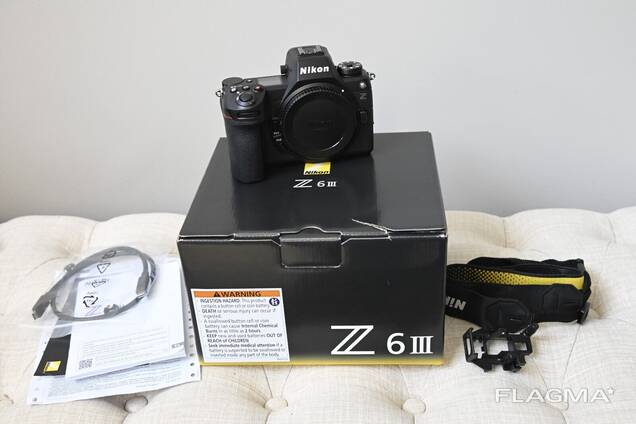 Nikon Z6 III Безогледален фотоапарат с базов комплект